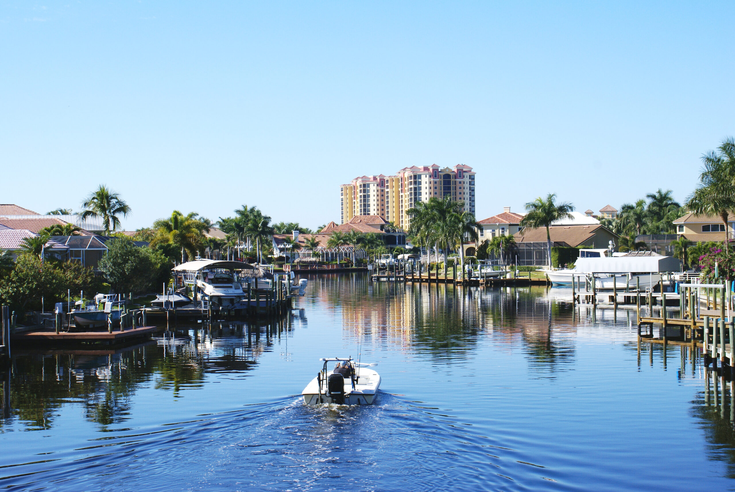 16 Pros and Cons of Living in Cape Coral, FL
