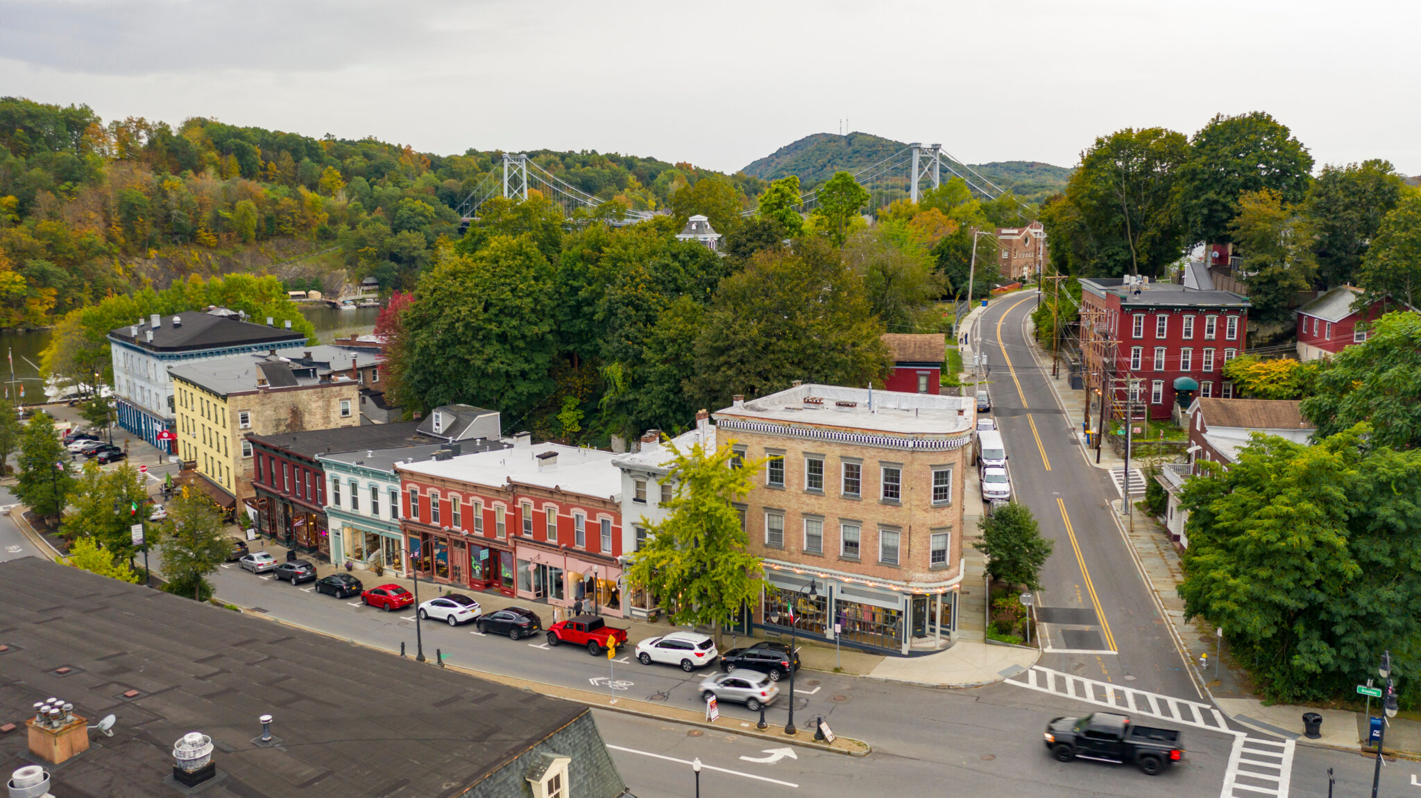 10 Pros And Cons Of Living In Kingston NY 2024 Home Money   Kingston Ny Shutterstock 1541456969 2048x1151 