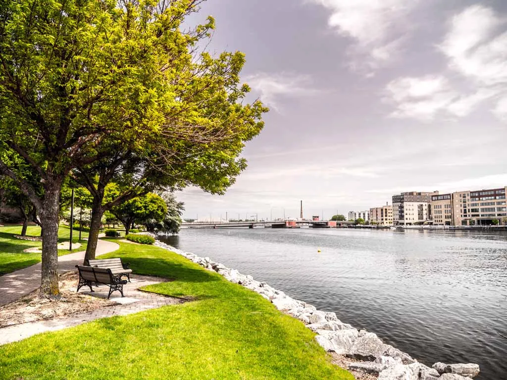 10 Things to Know Before Moving to Green Bay, WI - 2024