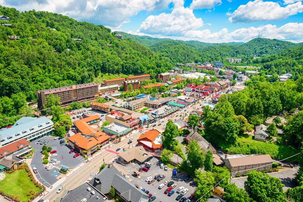 Gatlinburg Tn Population 2024 Marta Shawnee