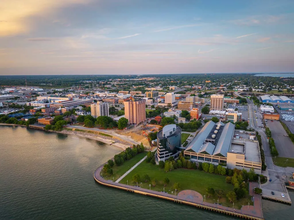 Newport News Virginia Shutterstock 2304512153.webp