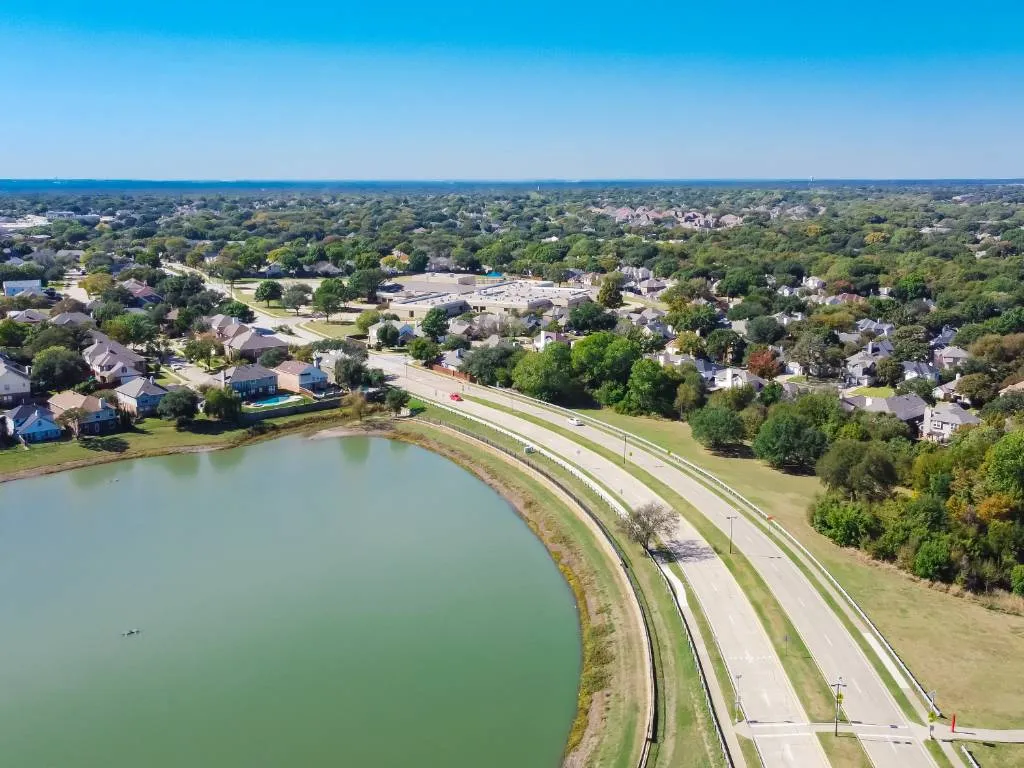 Grapevine Texas - One Day Of Discovery - Our Changing Life